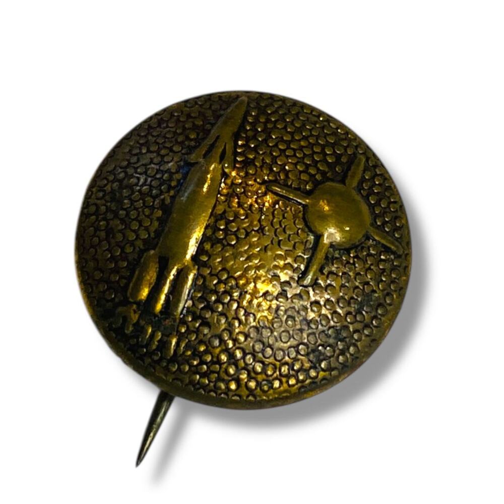 Vintage Rocket Spaceship Spacecraft Missile Launching Sputnik Brass Tone .5" Pin